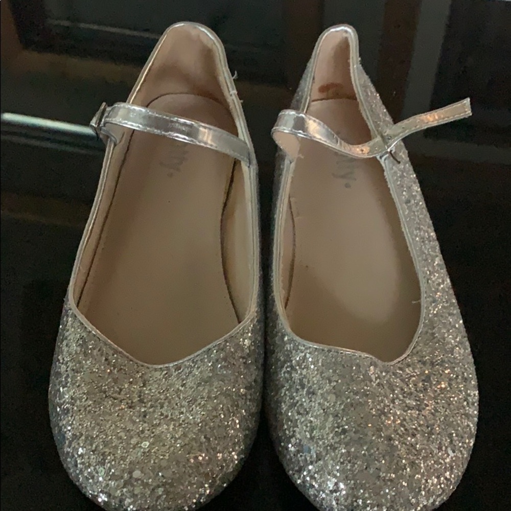 Girl shoes